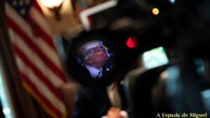 Os EUA lançaram sua arma biológica, COVID-19, para dominar o mundo? 4 donald-trump-guerra-china-covid19