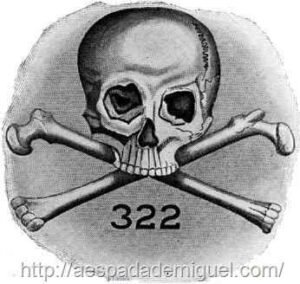skull-and-bones-nazismo